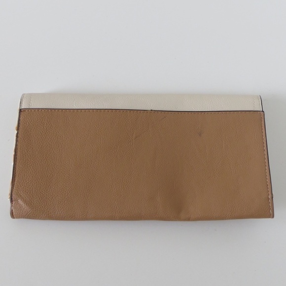 🔴CLEARANCE🔴 Guess Colorblock Clutch - Picture 2 of 2